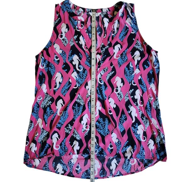 Crown & Ivy Pink Black Blue Coastal Seahorse Print Split V Neck Top Sz M - Picture 10 of 11